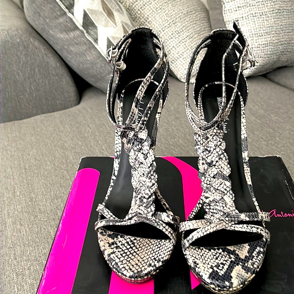 3inch snake print sling back sandal platform